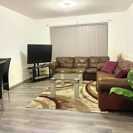 Lovely 3 Bed Ground Floor Apartment Near Qe Hospital Harborne Birmingham New Dış mekan fotoğraf
