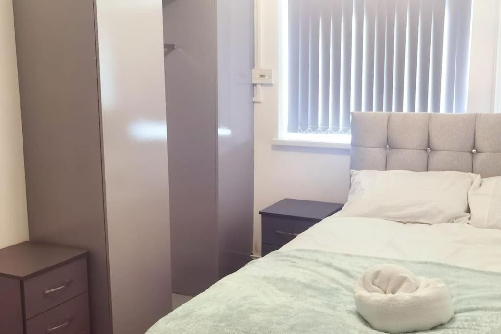 Lovely 3 Bed Ground Floor Apartment Near Qe Hospital Harborne Birmingham New Dış mekan fotoğraf
