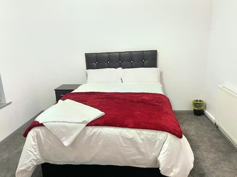 Lovely 3 Bed Ground Floor Apartment Near Qe Hospital Harborne Birmingham New Dış mekan fotoğraf