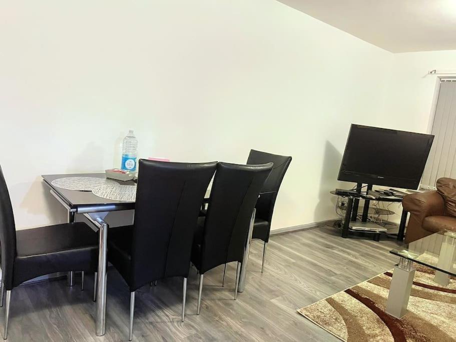 Lovely 3 Bed Ground Floor Apartment Near Qe Hospital Harborne Birmingham New Dış mekan fotoğraf