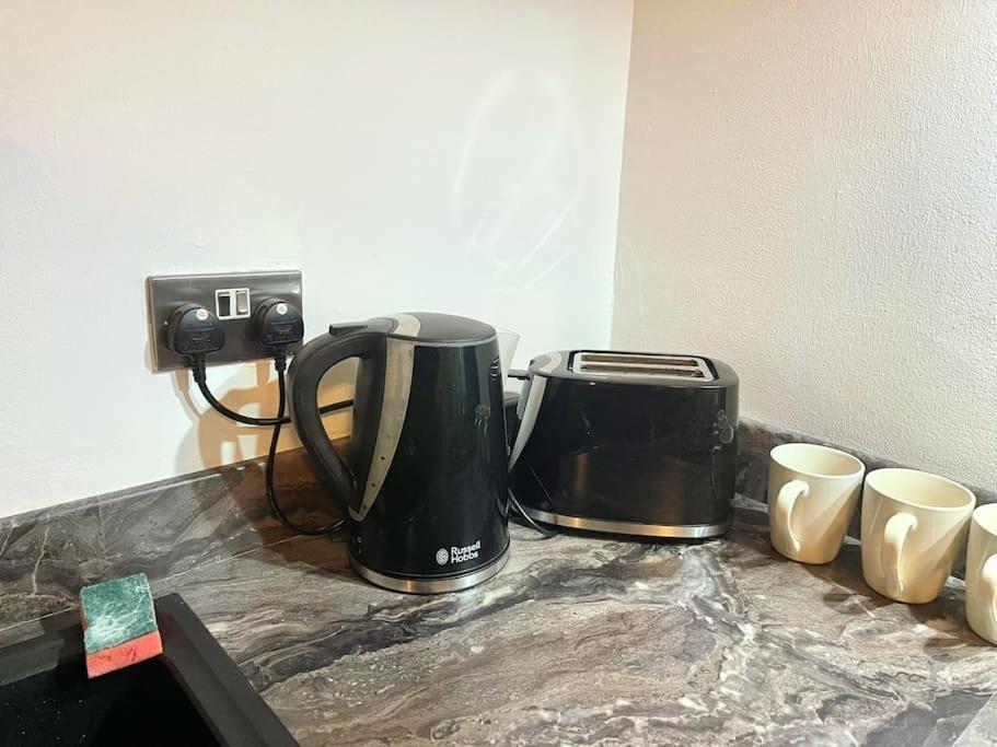 Lovely 3 Bed Ground Floor Apartment Near Qe Hospital Harborne Birmingham New Dış mekan fotoğraf