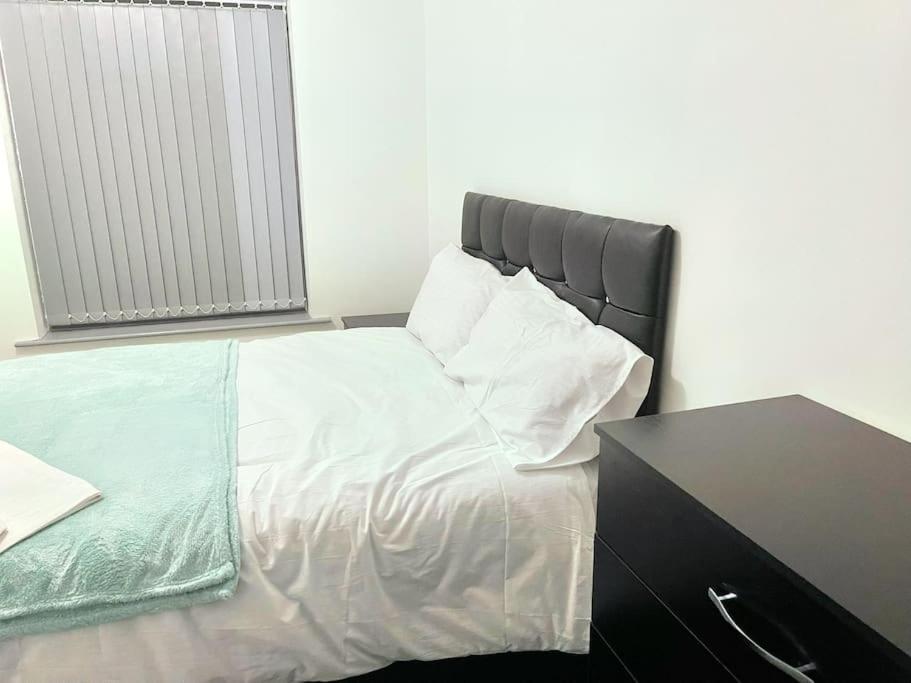 Lovely 3 Bed Ground Floor Apartment Near Qe Hospital Harborne Birmingham New Dış mekan fotoğraf